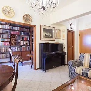 G2 Dreamhouse-via Lungadige , Verona Italien